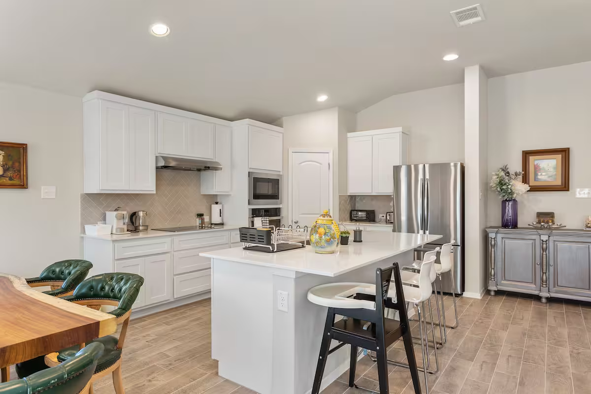 Kitchen in Leander Property